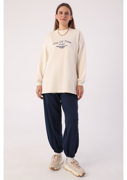 Oversize Nakışlı Sweatshirt