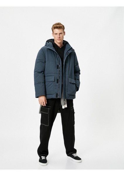 Anorak Mont Kapşonlu Cep Detaylı Baskılı Fermuarlı fiyatları