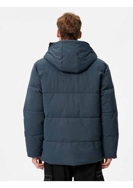 Anorak Mont Kapşonlu Cep Detaylı Baskılı Fermuarlı fırsatları