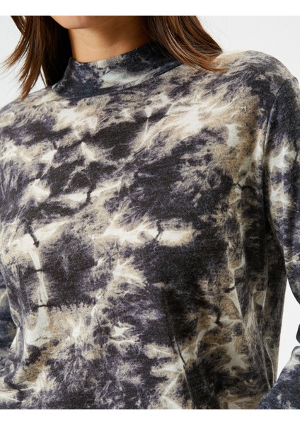 Uzun Kollu Tişört Batik Desenli Dik Yaka Slim Fit indirimleri