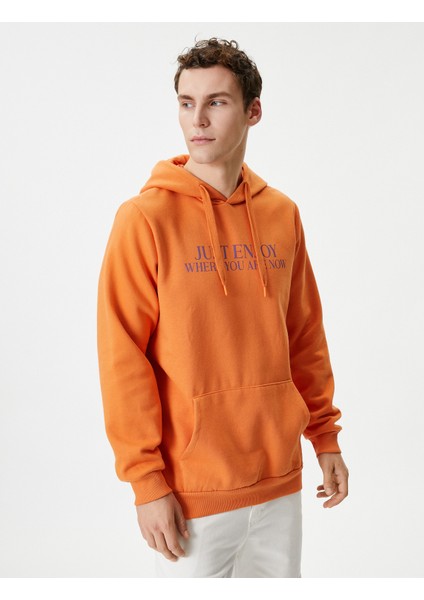 Slogan Baskılı Hoodie Kanguru Cep Detaylı Uzun Kollu