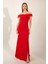 Kadın Kırmızı Otrişli Kayık Yaka Yırtmaçlı Uzun Abiye Elbise 3