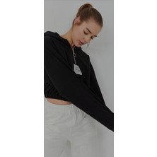 Esnoa Kadın Beli Büzgülü Kapüşonlu Yarım Fermuarlı Crop Sweatshırt