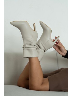 Sovrana Bej Renkli İnce Topuklu Çizme Sıcak Astar ve Tpu Taban