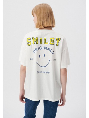 Mavi x Smiley Originals Beyaz Tişört 1612085-70057