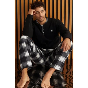 Pijama Evi Siyah Beyaz Ekose Desenli polar erkek pijama takımı