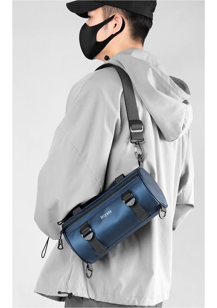 Yeni Film Kaplı Erkek Çantası Tek Omuz Messenger Silindir Çanta Hong Kong Tarzı Trend Fonksiyonu Silindir Çanta Gelgit Marka Erkek Göğüs Çantası (Yurt Dışından) fiyatları