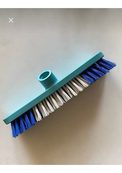 Plastik Sert Halı Fırçası 120 cm Metal Sapı modelleri