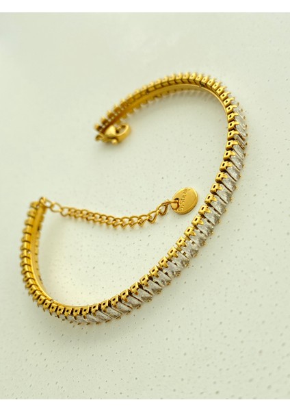 Swarovski Taşlı Dikdörtgen Baget Su Yolu Gold Çelik Bileklik En 0,5cm modelleri