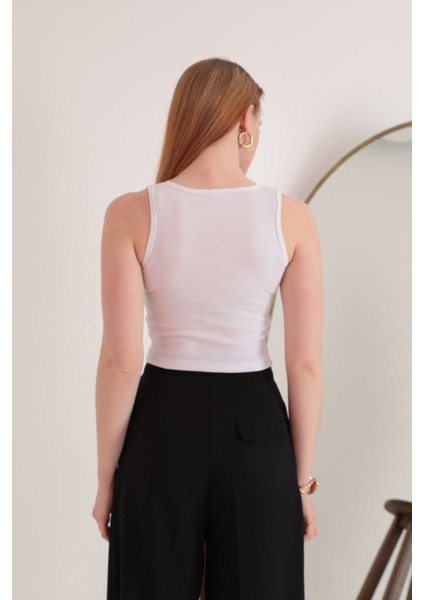 Kaşkorse Kumaş Yakası Dantelli Kadın Crop-Ekru modelleri