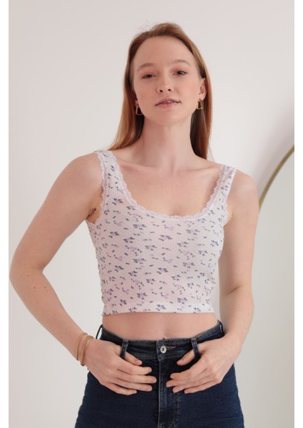 Kaşkorse Kumaş Çiçekli Dantel Yaka Kadın Crop-Lila