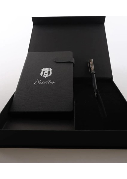 Dekomus Orjınal Lisanslı Özel Kutulu "Premıum" Busıness Tükenmez Kalem Ve Deri Ajanda fırsatları