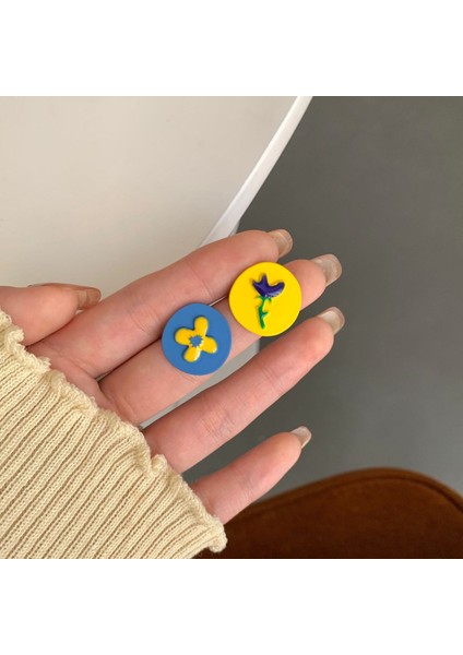 Sevimli Asimetrik Çiçek Küpeler, Basit ve Çok Yönlü (Yurt Dışından) fiyatları