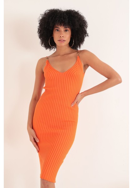 Triko Kumaş Broşlu Midi Kadın Elbise-Oranj fırsatları