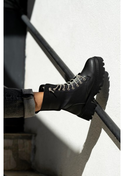 Bağcık Taş Detaylı Bot Siyah fiyatları