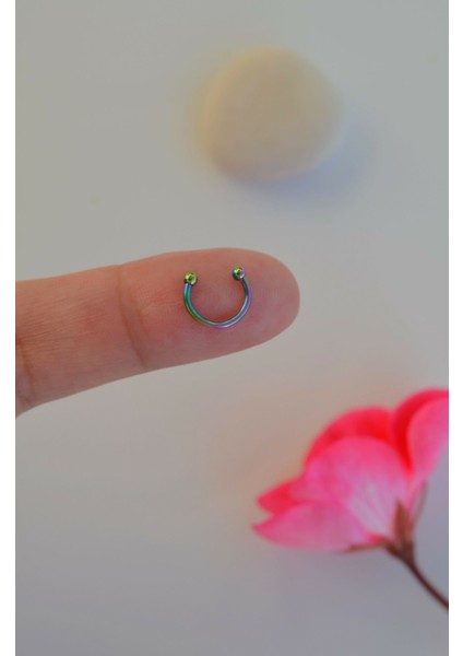 Sacce Scarves&Accessories 8 mm Hologram Renk Mini Nokta Toplu Çelik Piercing Tragus Helix Kıkırdak Lob Daith Forward Helix