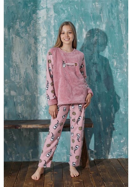 Pijama Evi Pembe Milk Desenli Kız Çocuk Peluş Pijama Takımı