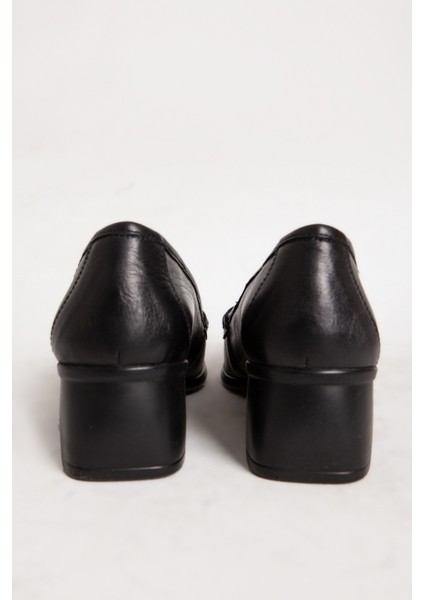 04045 Deri Kadın Topuklu Ayakkabı fırsatları