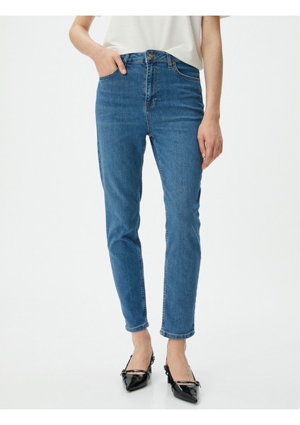 Yüksek Bel Jeans Rahat Kesim Hafif Dar Paça - Mom Jeans modelleri