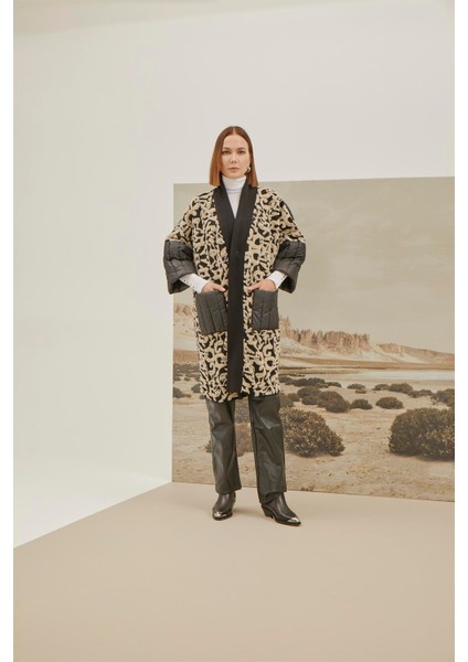 Kadın Siyah Dokulu Kapitone Ceket modelleri