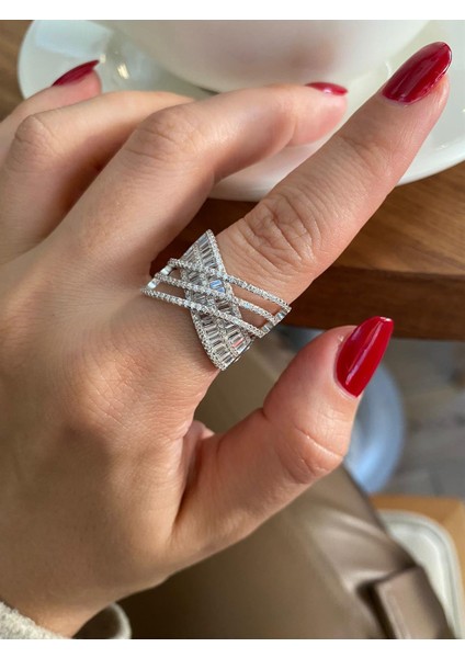 Kadın Gümüş Baget Taşlı Zirkon Yüzük 0538