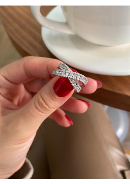 Kadın Gümüş Zirkon Taş Tasarım Yüzük 4843