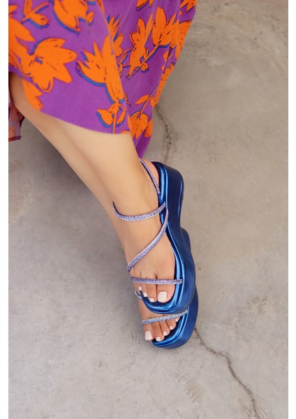 Stylish Saks-Mavisi Taş Detaylı Kadın Sandalet