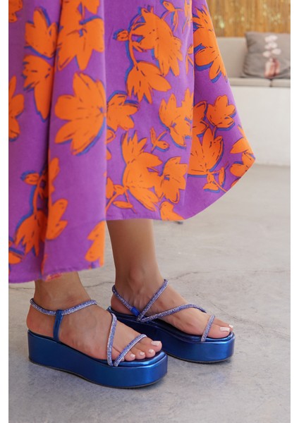 Stylish Saks-Mavisi Taş Detaylı Kadın Sandalet