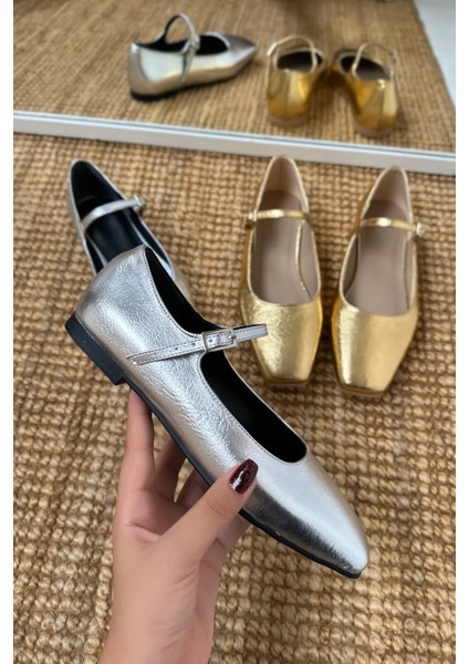 Vernis Silver Toka Detaylı Kadın Babet indirimleri