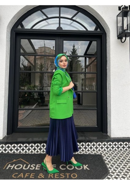 Yasemin Kalaycının Tercihi Geometrik Desen Eşarp modelleri