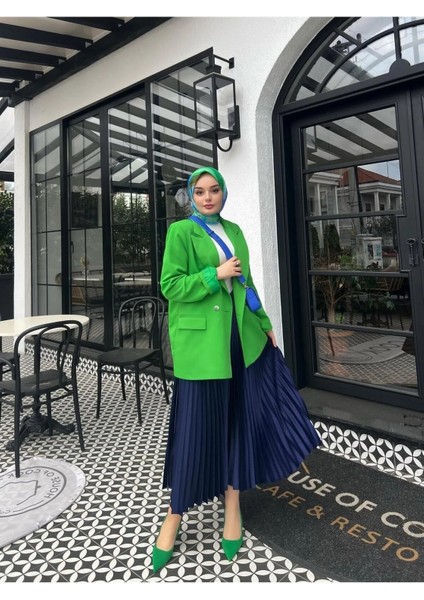 Yasemin Kalaycının Tercihi Geometrik Desen Eşarp fırsatları