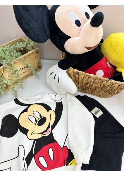 Mickey Büyük Ön Baskılı Beyaz Kız Takım