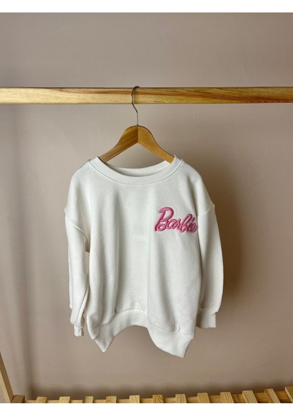 Oversize Barbie Nakışlı Beyaz Rengi Sweat