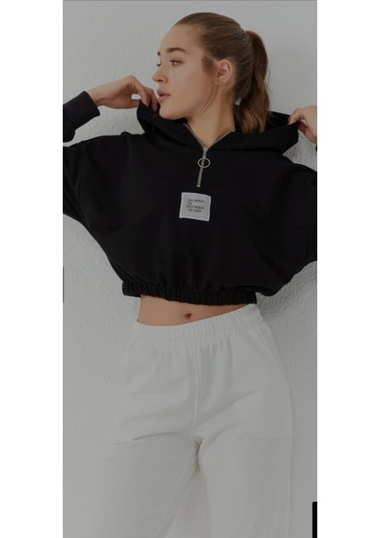 Kadın Beli Büzgülü Kapüşonlu Yarım Fermuarlı Crop Sweatshırt