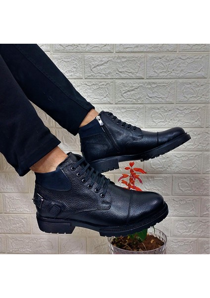 4201 Siyah Deri Bağacaklı Fermuarlı Fuspetli Erkek Bot modelleri