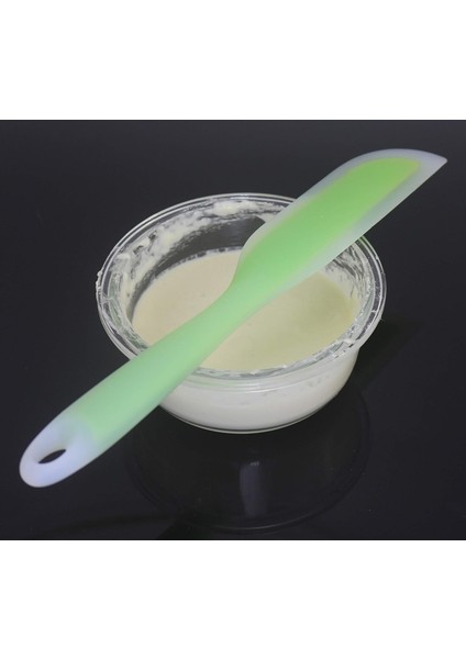 Yapışmaz Silikon Bıçak Şekilli Esnek Mutfak Spatula Kazıyıcı Turner, Naylon Çekirdekli Mutfak Pişirme Gereçleri (Karışık Renkler 4'lü Set) (Yurt Dışından)