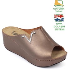 Kailey 6145 Kadın Dolgu Topuklu V Toka Terlik