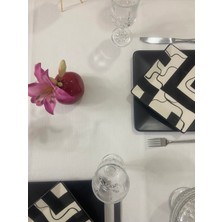 Zeren Home Kendinden Desenli Dertsiz Masa Örtüsü