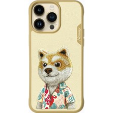 Nimmy iPhone 15 Worf Serisi Kurt Nakış İşlemeli Detaylı 3D Sarı Telefon Kılıfı