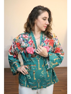 Lapiz Yeşil Renk, Çiçek Desenli, Kısa Kimono Ceket