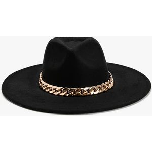Fötr Şapka Metal Zincir Detaylı