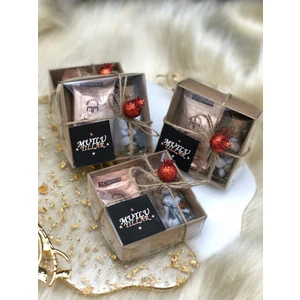 Mirabella Gift 5 Adet Yılbaşı Hediyesi Yeni Yıl Tek Içimlik Kahve ve Mantar Tıpalı Cam Şişeli Draje