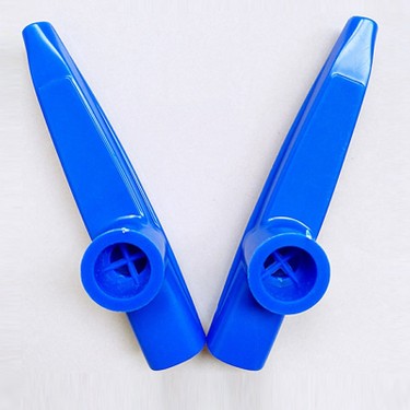 Plastic kazoo 2024