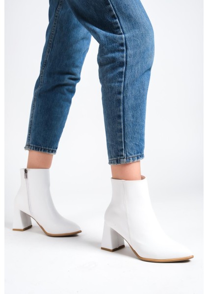 Kairobi Beyaz Mat Kalın Topuklu Bot modelleri