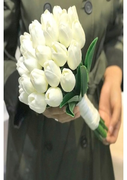Gelin Buketi Kırık Beyaz Renk Islak Lale Damat Yaka Çiçeği