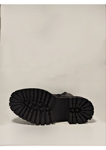 Yldz-9233-1 Siyah Deri Kadın Bot Siyah