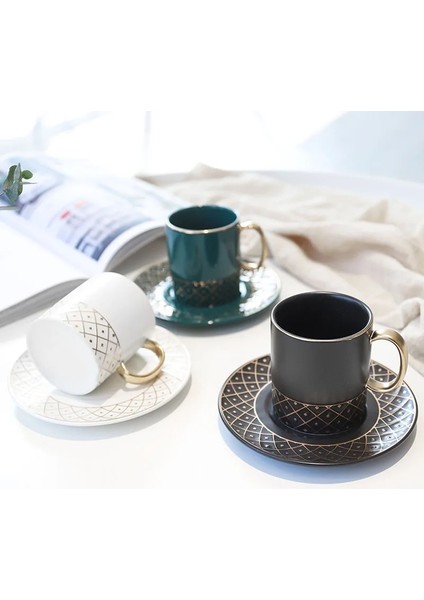 Beyaz 200ML Seramik Kahve Fincan Tabağı ile Kahve Seti Su Kupaları Lüks Phnom Penh Kahve Kupa Suyu Drinkware Süt Fincan Yeni Yıl Hediyeleri (Yurt Dışından) fiyatları