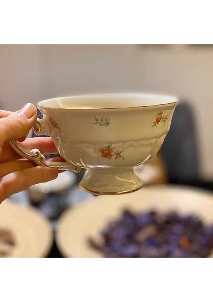 Çiçek Takım Elbise Ingiliz Ikindi Çayı Bardak ve Tabak Seramik Kahve Fincanı Çiçek Çay Bardağı Ev Hediye Çiçek Fincan ve Tabak Seti Fas Çay Seti (Yurt Dışından) modelleri