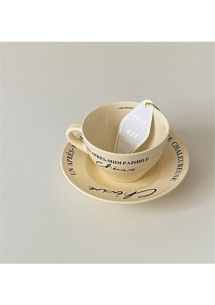 1 Takım Ins Krem Retro Fransız Mektup Kahve Fincanları Set Üstü Nespresso Bardak Seramik Fincan Kahve Kıdemli Çay Fincanı ve Tabak Seti Cappuccino Bardak (Yurt Dışından)