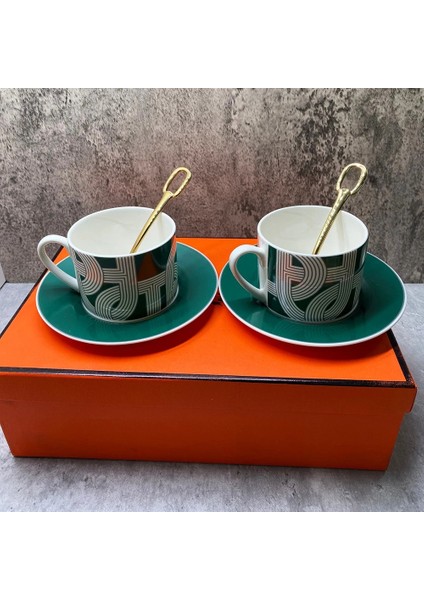 Kutu Pist Tasarımı Kemik Çini Kahve Fincanları ve Tabakları Sofra Kahve Tabakları Yemekleri Öğleden Sonra Çayı Kahve Drinkware Hediye Kutusu ile (Yurt Dışından) modelleri